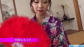 Saki Fujii acts nasty on man┤s dick in dirty porn show